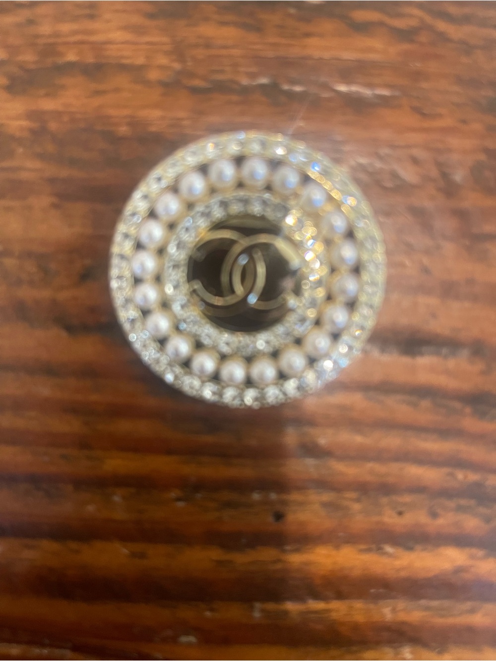 Round Pearl & Crystal Button Charm - White, Gold plated brooch. Unbranded